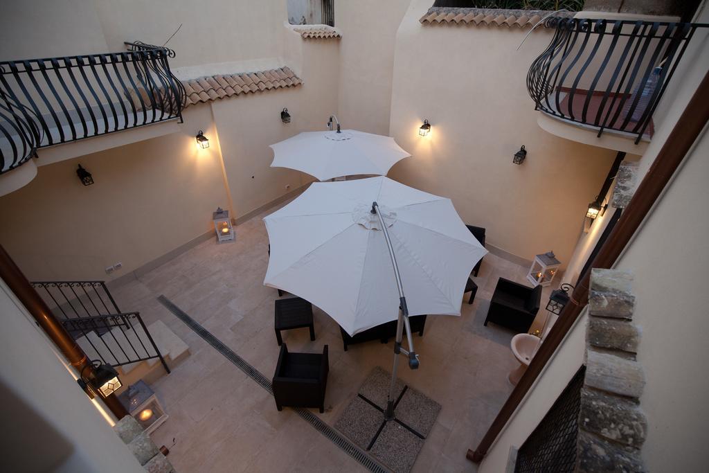 Italiana Resort Maniace Siraküza Dış mekan fotoğraf